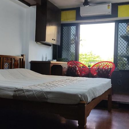 Cozy Private Ac Studio By The Sea Bandstand Bandra W Mumbai Nr Taj Lands End Daire Dış mekan fotoğraf