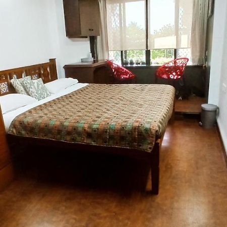 Cozy Private Ac Studio By The Sea Bandstand Bandra W Mumbai Nr Taj Lands End Daire Dış mekan fotoğraf