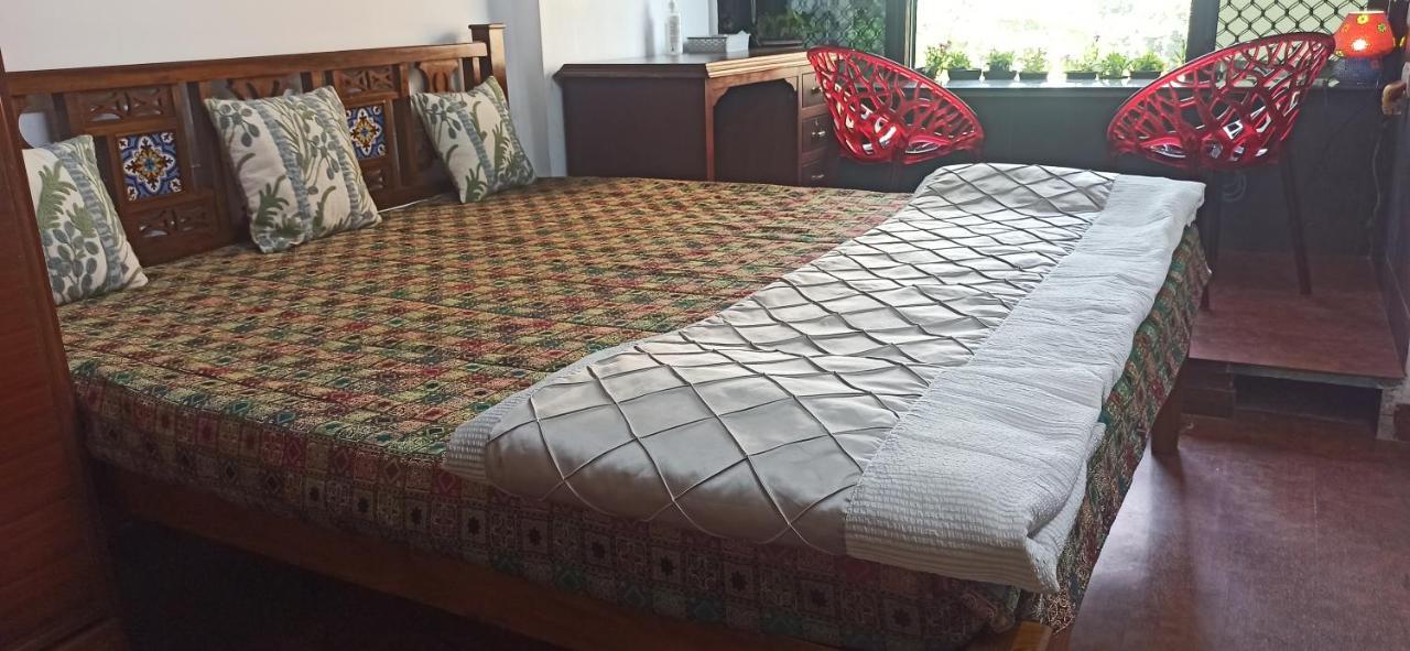 Cozy Private Ac Studio By The Sea Bandstand Bandra W Mumbai Nr Taj Lands End Daire Dış mekan fotoğraf