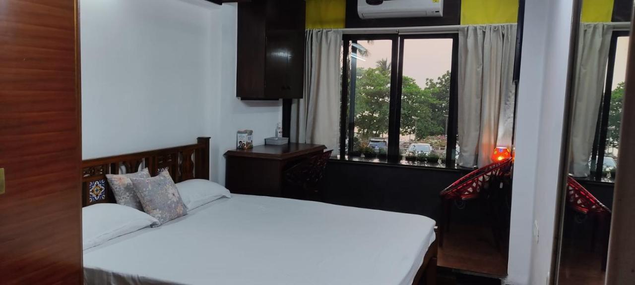 Cozy Private Ac Studio By The Sea Bandstand Bandra W Mumbai Nr Taj Lands End Daire Dış mekan fotoğraf
