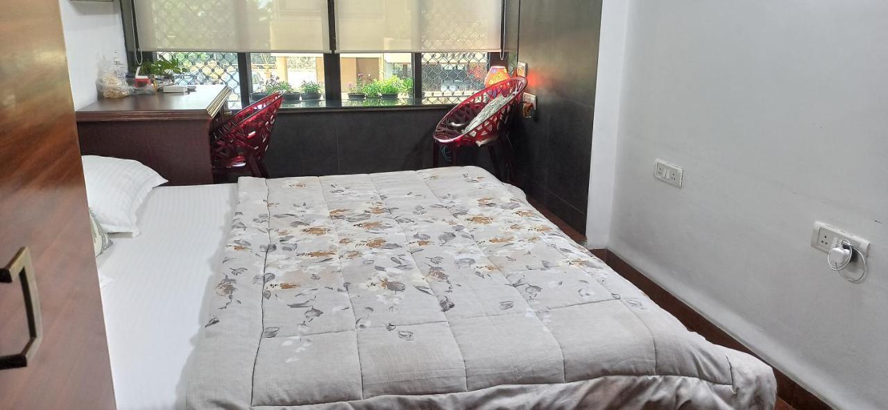 Cozy Private Ac Studio By The Sea Bandstand Bandra W Mumbai Nr Taj Lands End Daire Dış mekan fotoğraf