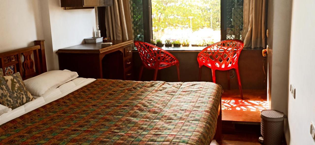 Cozy Private Ac Studio By The Sea Bandstand Bandra W Mumbai Nr Taj Lands End Daire Dış mekan fotoğraf