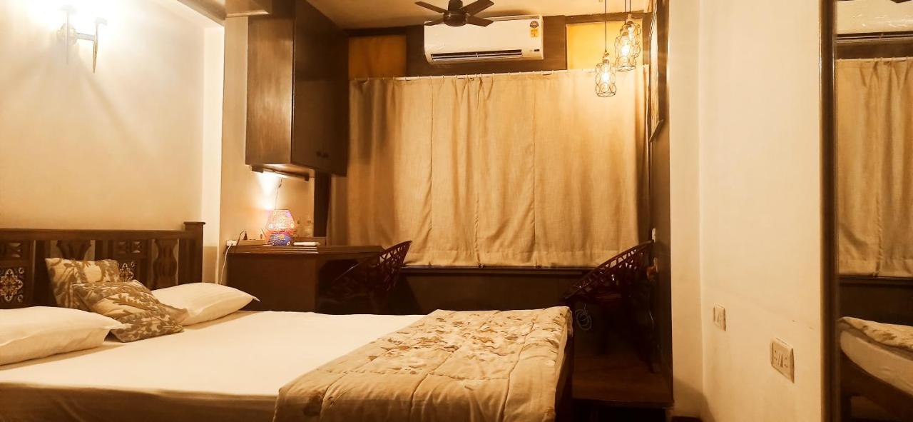 Cozy Private Ac Studio By The Sea Bandstand Bandra W Mumbai Nr Taj Lands End Daire Dış mekan fotoğraf